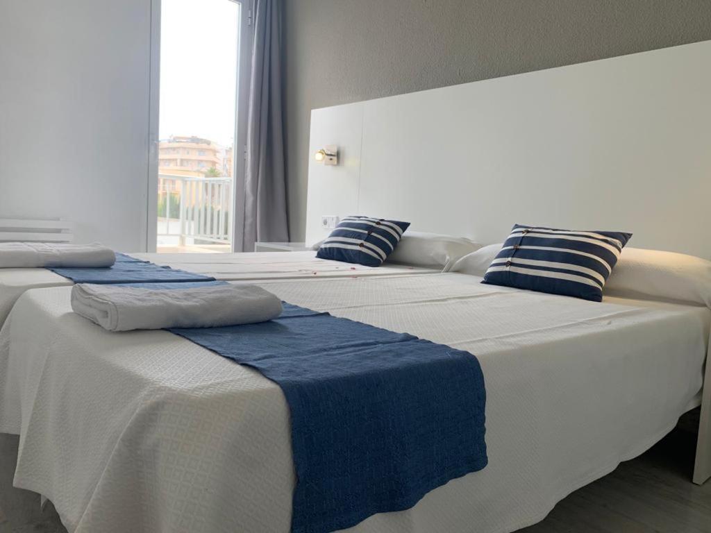 Es Nautico Suites Porto Cristo Extérieur photo