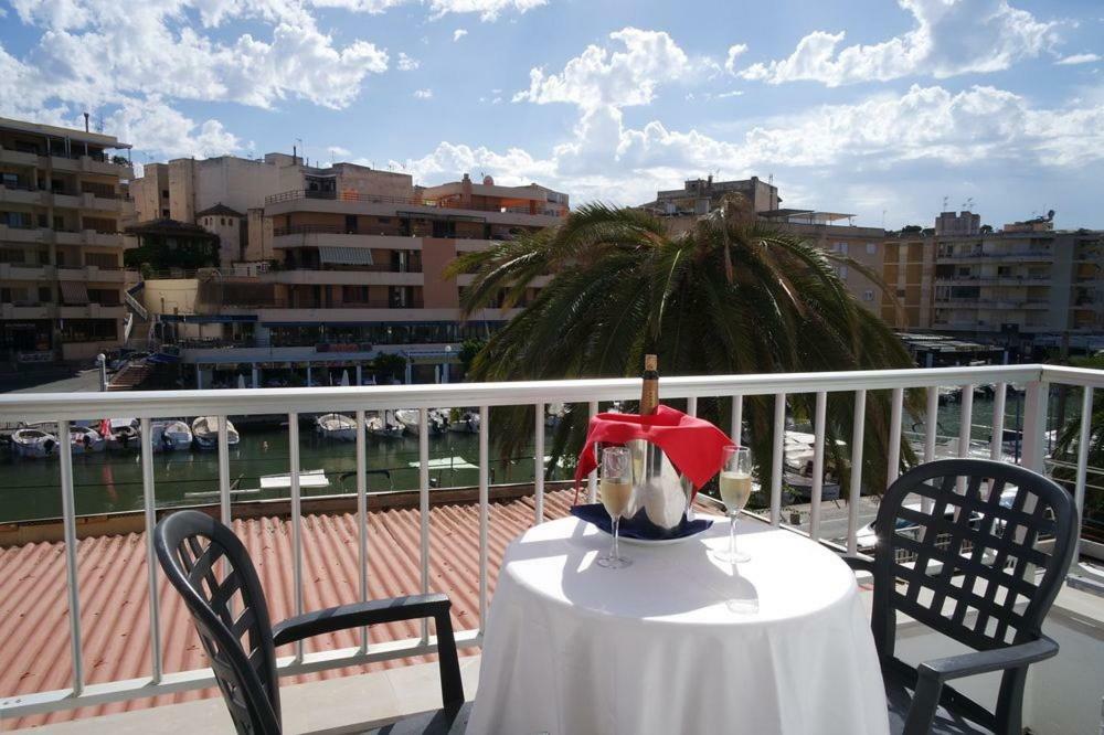 Es Nautico Suites Porto Cristo Extérieur photo