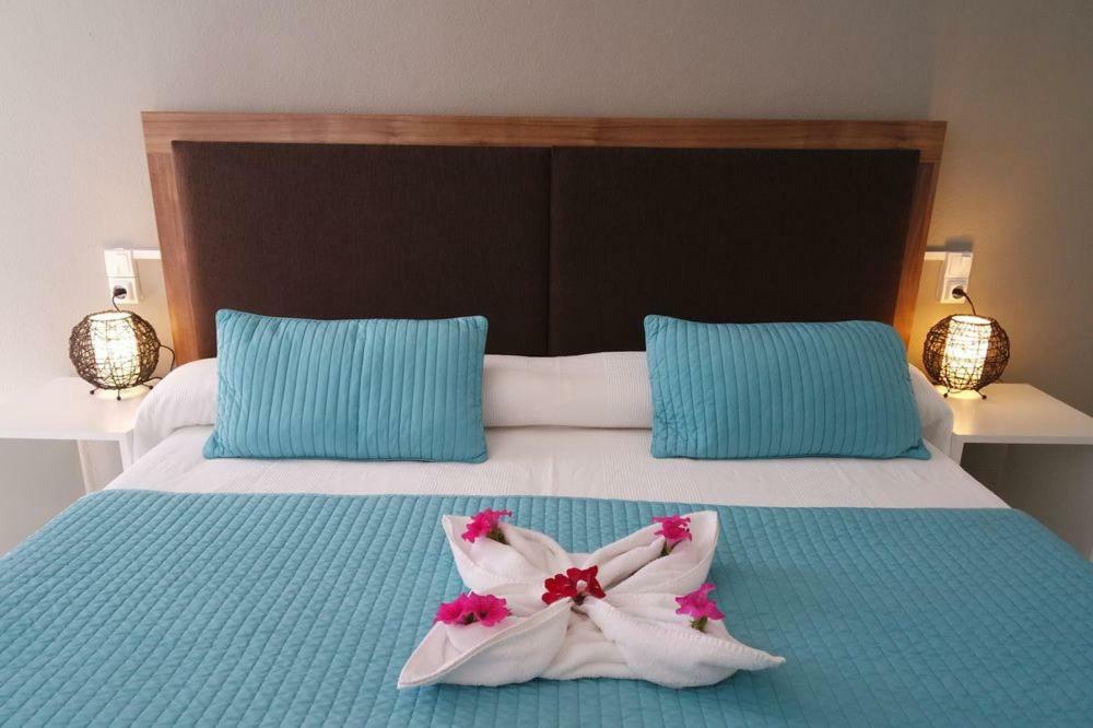 Es Nautico Suites Porto Cristo Extérieur photo